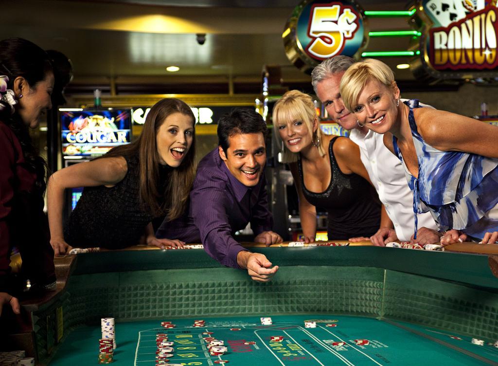 קניונוויל Seven Feathers Casino Resort מראה חיצוני תמונה